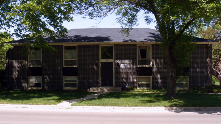 Apartments for Rent, 1328 First Street NW, Mason City, Iowa